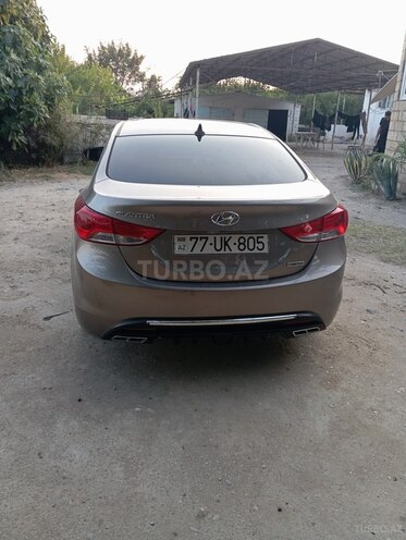 Hyundai Elantra 2011, 180,000 km - 1.8 л - Şirvan