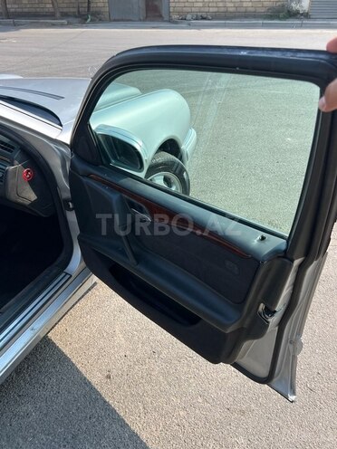 Mercedes E 220 d 1998, 390,000 km - 2.2 л - Gəncə
