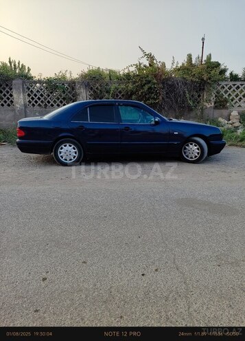 Mercedes E 200 1998, 440,000 km - 2.0 л - Sabirabad