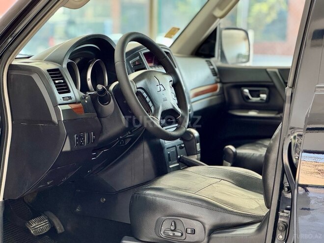 Mitsubishi Pajero 2008, 214,000 km - 3.0 l - Bakı