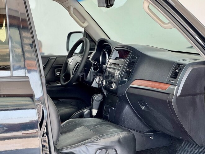 Mitsubishi Pajero 2008, 214,000 km - 3.0 l - Bakı