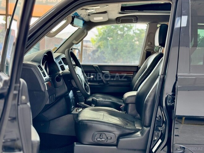 Mitsubishi Pajero 2008, 214,000 km - 3.0 l - Bakı