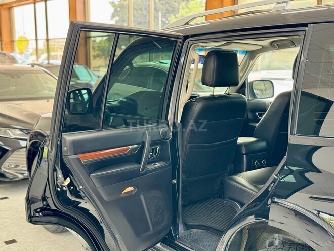 Mitsubishi Pajero 2008, 214,000 km - 3.0 l - Bakı