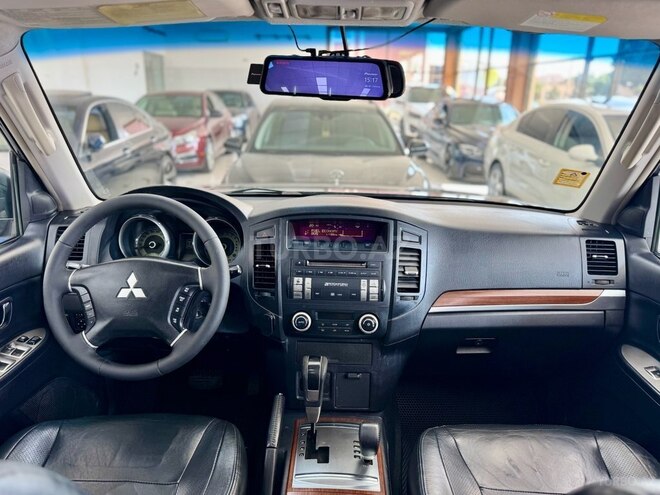 Mitsubishi Pajero 2008, 214,000 km - 3.0 l - Bakı
