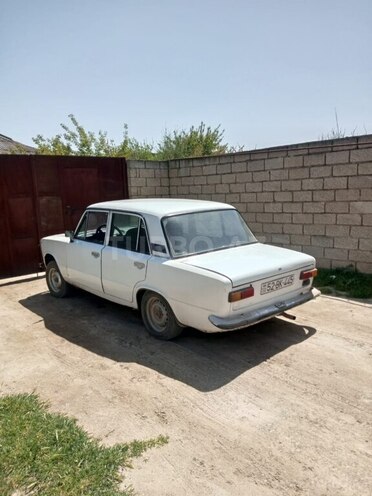 LADA (VAZ) 21011 1984, 230,000 km - 1.3 л - Salyan