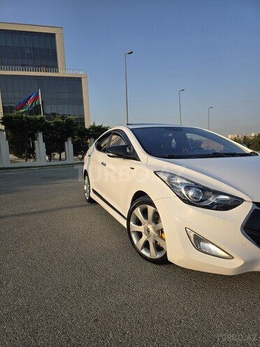 Hyundai Avante 2012, 200,000 km - 1.6 l - Bakı