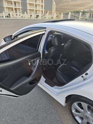 Hyundai Avante 2012, 200,000 km - 1.6 l - Bakı
