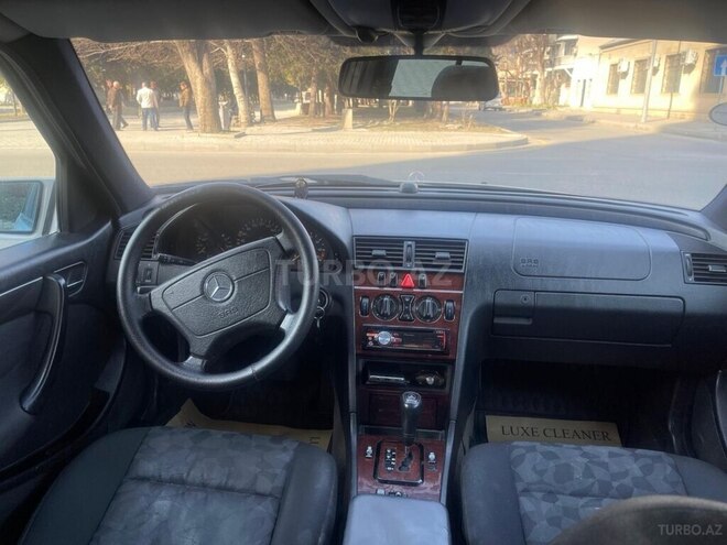 Mercedes C 180 1999, 267,000 km - 1.8 l - Mingəçevir