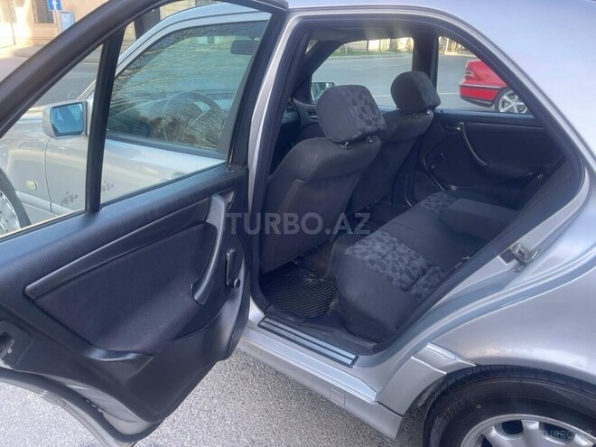 Mercedes C 180 1999, 267,000 km - 1.8 l - Mingəçevir