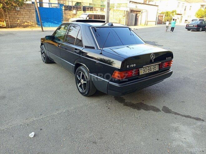 Mercedes 190 1993, 228,000 km - 2.3 l - Bakı