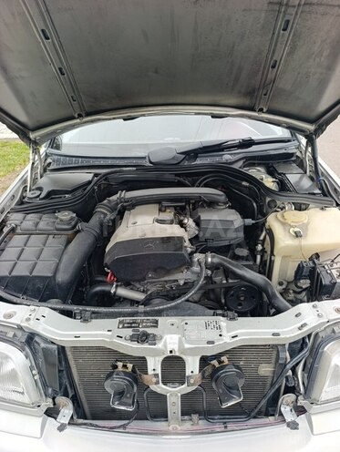 Mercedes C 200 1999, 510,337 km - 2.0 l - Naftalan