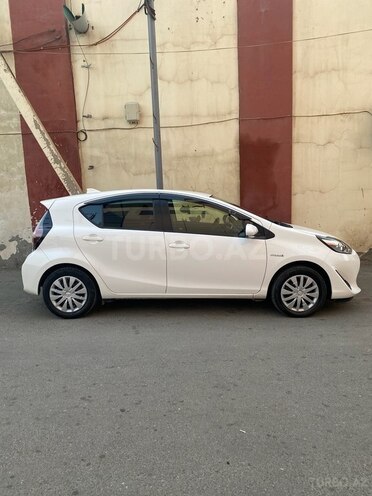 Toyota Aqua 2020, 115,000 km - 1.5 л - Gəncə