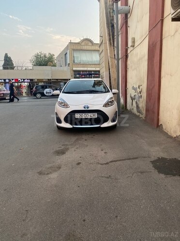 Toyota Aqua 2020, 115,000 km - 1.5 л - Gəncə