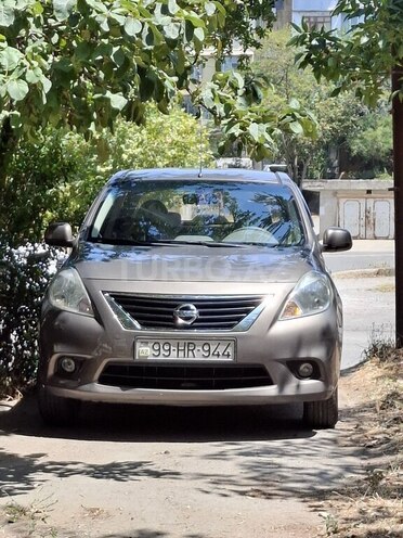 Nissan Sunny 2014, 306,000 km - 1.5 л - Bakı