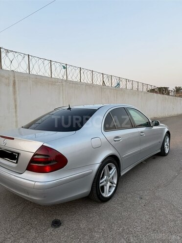 Mercedes E 270 2002, 250,279 km - 2.7 l - Bakı