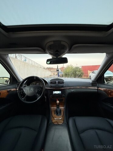 Mercedes E 270 2002, 250,279 km - 2.7 l - Bakı