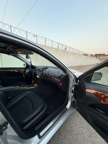 Mercedes E 270 2002, 250,279 km - 2.7 l - Bakı