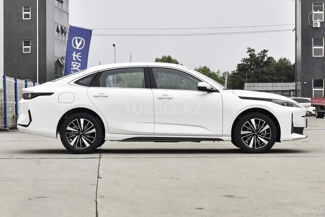 Changan Qiyuan A05 2025, 0 km - 1.5 l - Bakı