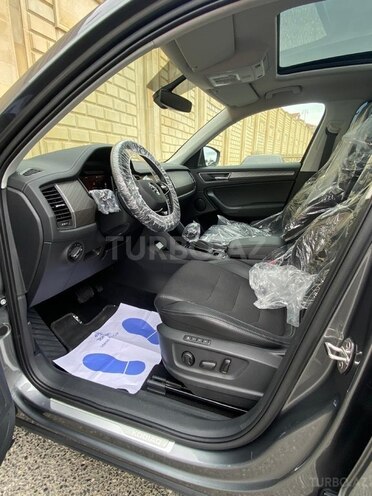Skoda Kodiaq 2023, 33,000 km - 2.0 л - Bakı