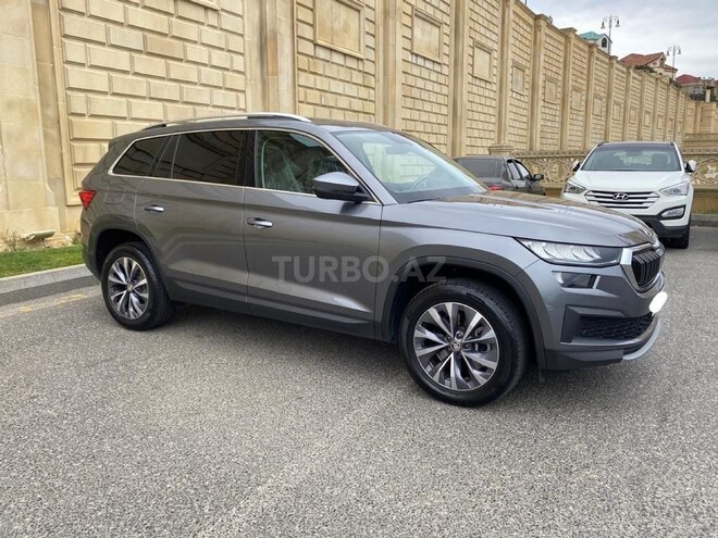 Skoda Kodiaq 2023, 33,000 km - 2.0 л - Bakı