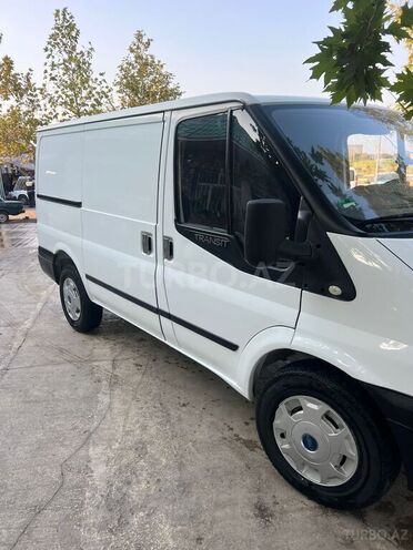 Ford Transit 2008, 216,000 km - 2.4 л - Yevlax
