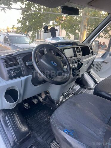 Ford Transit 2008, 216,000 km - 2.4 л - Yevlax