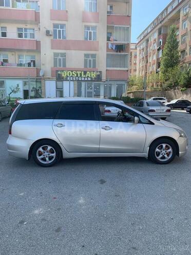 Mitsubishi Grandis 2003, 331,000 km - 2.4 l - Bakı
