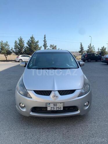 Mitsubishi Grandis 2003, 331,000 km - 2.4 l - Bakı