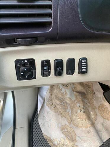 Mitsubishi Grandis 2003, 331,000 km - 2.4 l - Bakı