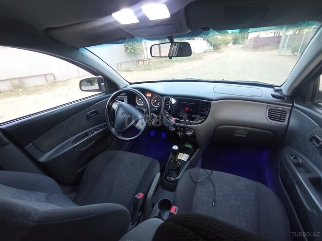 Kia Rio 2006, 220,000 km - 1.4 l - Cəlilabad