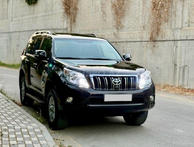 Toyota Land Cruiser Prado 2010, 136,000 km - 2.7 л - Bakı