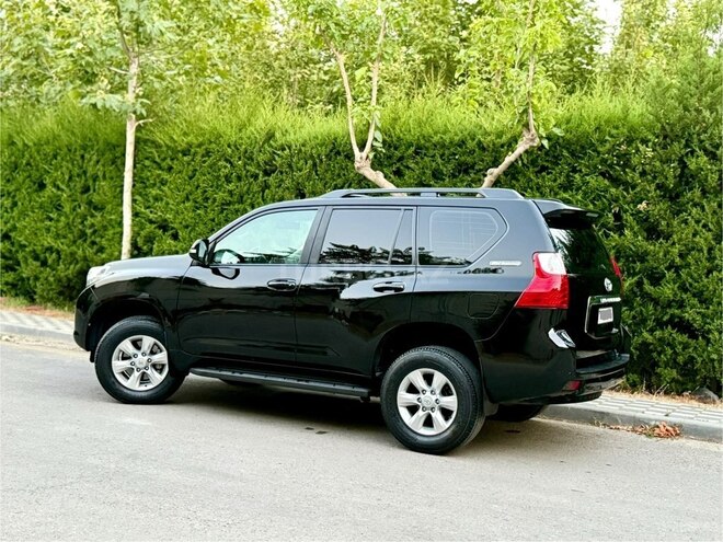Toyota Land Cruiser Prado 2010, 136,000 km - 2.7 л - Bakı