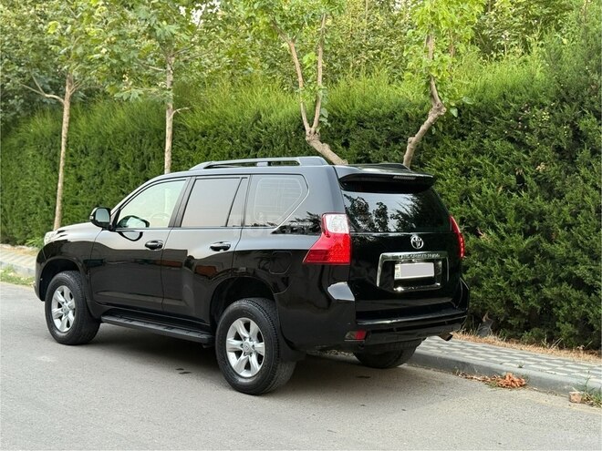 Toyota Land Cruiser Prado 2010, 136,000 km - 2.7 л - Bakı