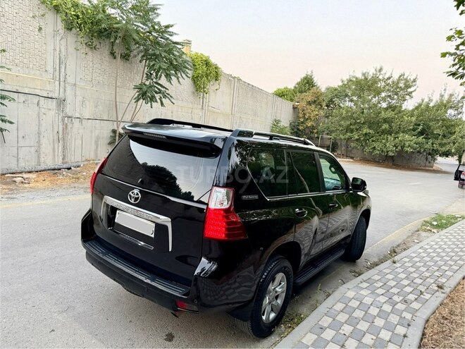 Toyota Land Cruiser Prado 2010, 136,000 km - 2.7 л - Bakı