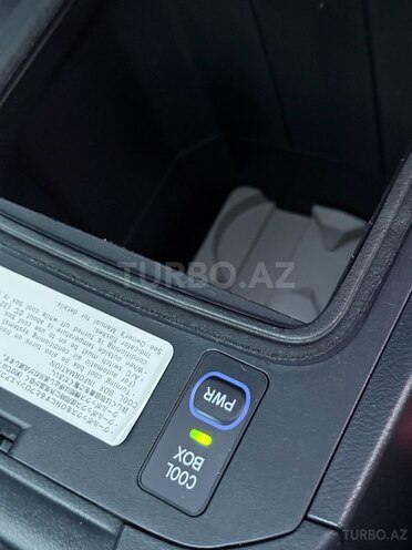 Toyota Land Cruiser Prado 2010, 136,000 km - 2.7 л - Bakı