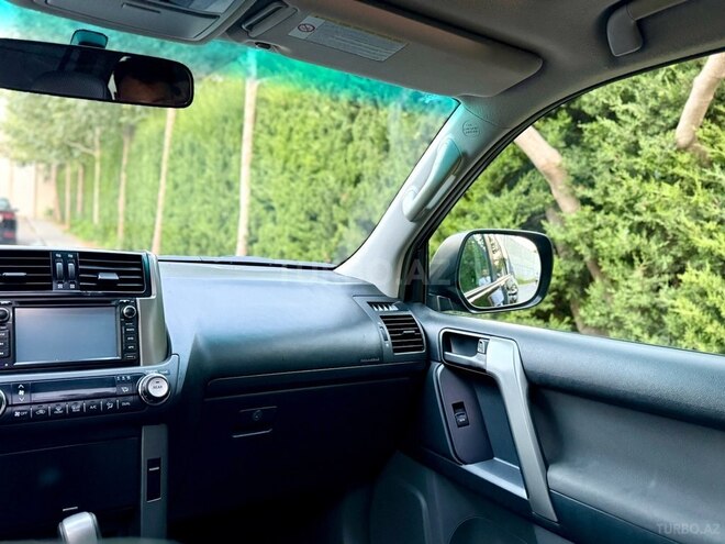 Toyota Land Cruiser Prado 2010, 136,000 km - 2.7 л - Bakı