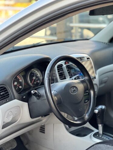 Hyundai Accent 2009, 215,000 km - 1.6 l - Bakı
