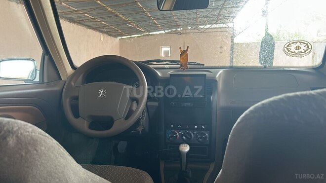 Peugeot  2020, 34,000 km - 1.6 l - Qazax