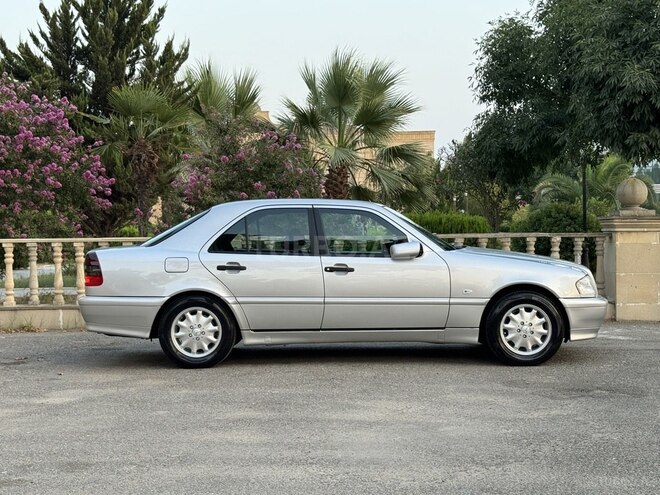 Mercedes C 200 1998, 184,000 km - 2.0 л - Saatlı