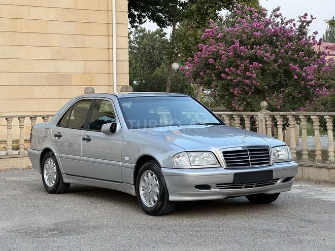 Mercedes C 200 1998, 184,000 km - 2.0 л - Saatlı