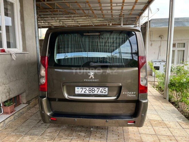 Peugeot  2013, 335,000 km - 2.0 l - Naxçıvan