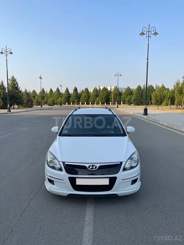 Hyundai i30 2009, 270,000 km - 1.4 l - Ağdaş