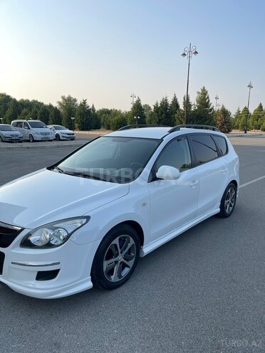 Hyundai i30 2009, 270,000 km - 1.4 l - Ağdaş