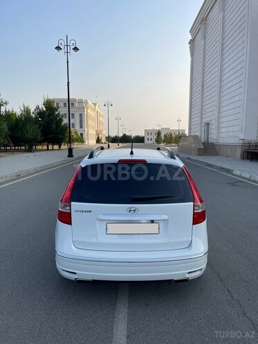 Hyundai i30 2009, 270,000 km - 1.4 l - Ağdaş