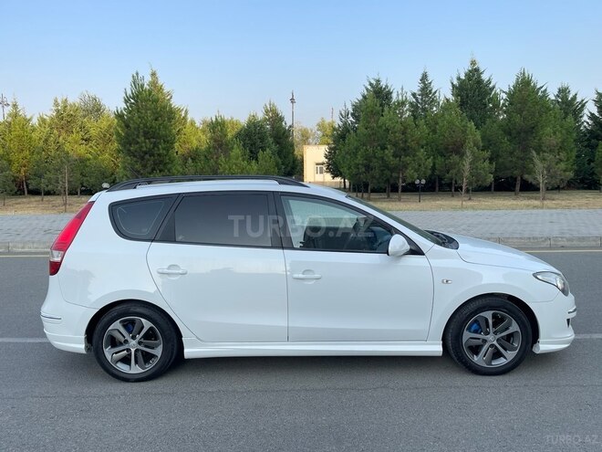 Hyundai i30 2009, 270,000 km - 1.4 l - Ağdaş