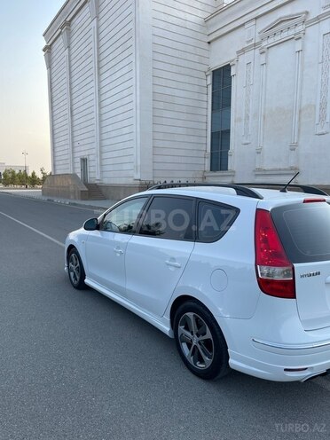 Hyundai i30 2009, 270,000 km - 1.4 l - Ağdaş