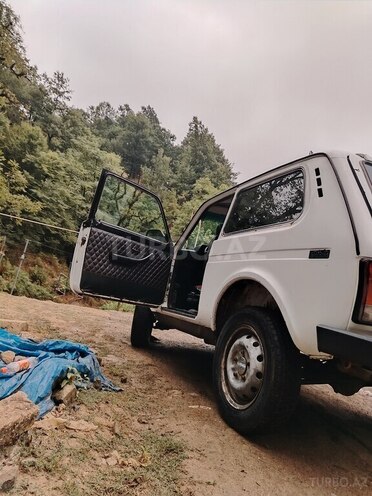 LADA (VAZ) Niva 2009, 658,000 km - 1.7 l - Lerik