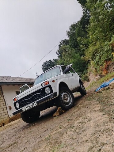 LADA (VAZ) Niva 2009, 658,000 km - 1.7 l - Lerik