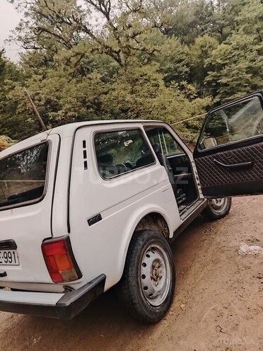 LADA (VAZ) Niva 2009, 658,000 km - 1.7 l - Lerik