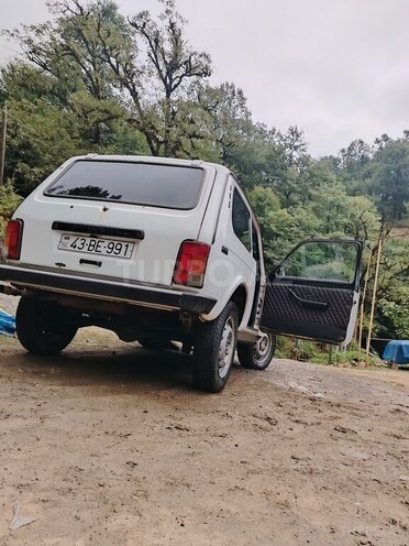 LADA (VAZ) Niva 2009, 658,000 km - 1.7 l - Lerik